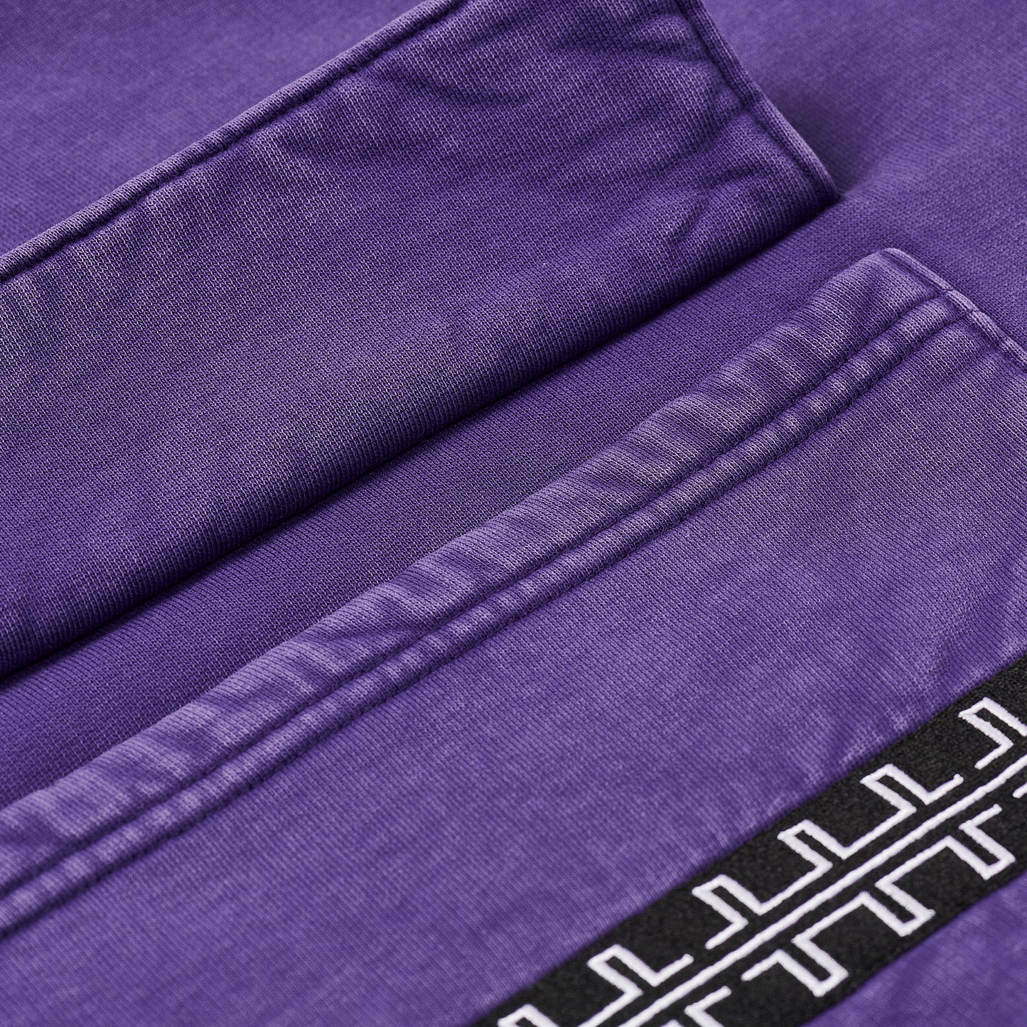 TTT PULSE TAPE FUNNEL NECK CREW PURPLE